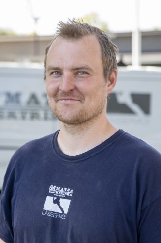 Robban, elektriker på Mats Elektriska